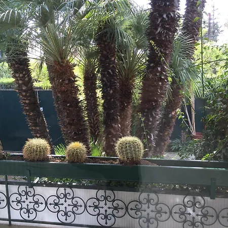 Eden 2 * Menton
