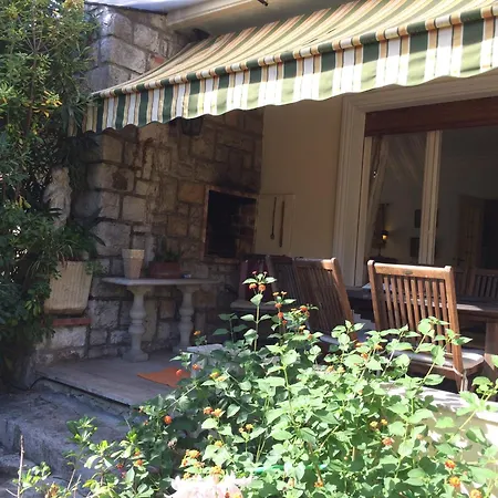 Appartement Eden 2 *